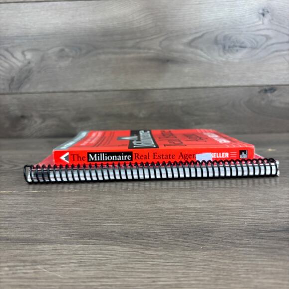 Lot of Two Books - The Millionaire Real Estate Agent - Gary Keller & Playbook - Picture 2 of 5